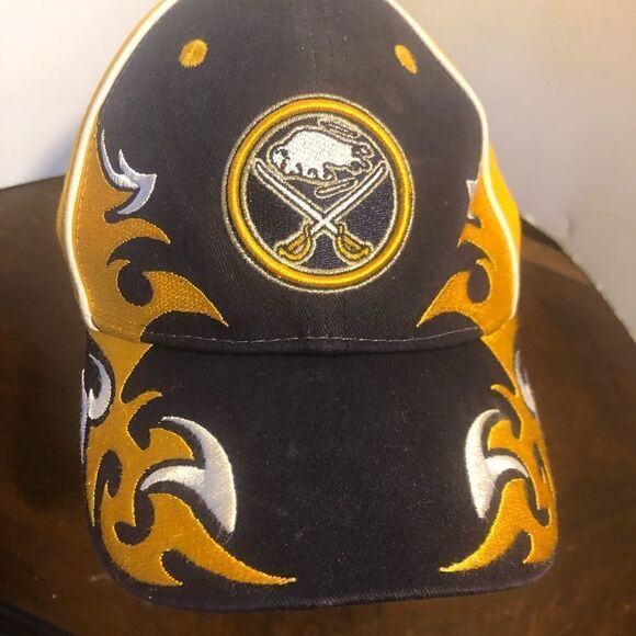 New Era Buffalo Sabres cap. Youth size. Embroidered detail. One Size fits most - Picture 1 of 5